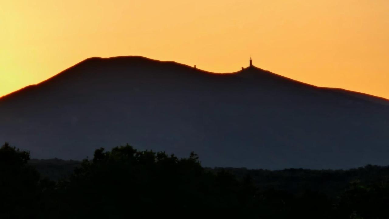 Les volets lavande Aubignan Buitenkant foto